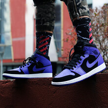 耐克（NIKE）籃球鞋黑藍(lán)554724-051 42