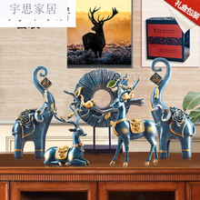精美歐式項(xiàng)鏈，提升客廳檔次感