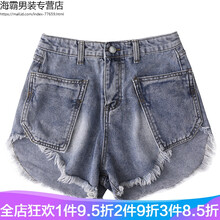 復(fù)古修身牛仔褲，穿出你的小性感
