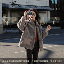 純色外套，打造你的時(shí)尚小仙女