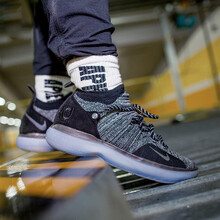 耐克（NIKE）籃球鞋黑色AO2605-004 