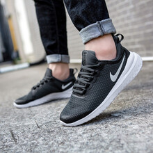 耐克（NIKE）跑步鞋黑色AA7400-001 39