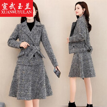 穿減齡連衣裙，重返少女的春天