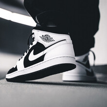 aj1mid黑白熊貓