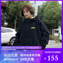 寬松修身連衣裙，時尚又有范