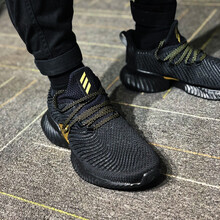 阿迪達(dá)斯（Adidas）跑步鞋灰白AQ0562 40