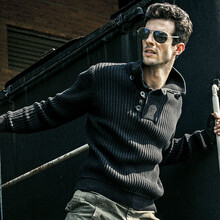 2014秋装新款男士胸前口袋装饰V领套头<em>毛衣</em>韩