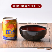 快餐店碗筷