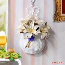 客廳單調(diào)，田園風(fēng)花瓶來(lái)點(diǎn)綴生活
