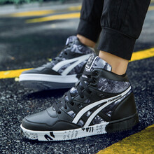 百狄（BYETIVE）男士黑白藍色 39