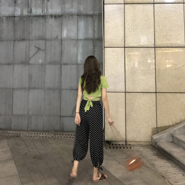 小白鞋,時(shí)尚,穿出,氣質(zhì)