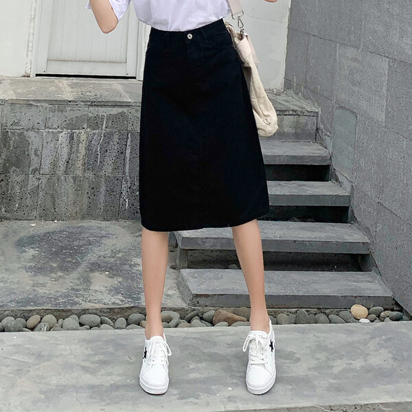 半身裙,妹子,微胖,開叉,小心 半身裙,妹子,微胖,開叉,小心