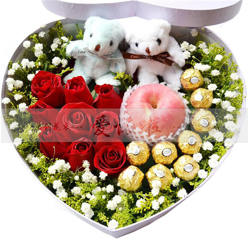 <em>三八妇女节鲜花快递</em>玫瑰花浪漫心形礼盒装 费