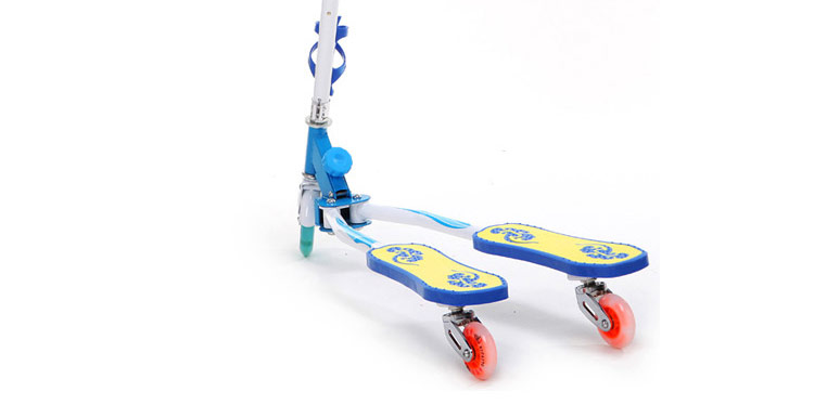 儿童三轮蛙式滑板车 小孩踏板车龙行车蛙式车