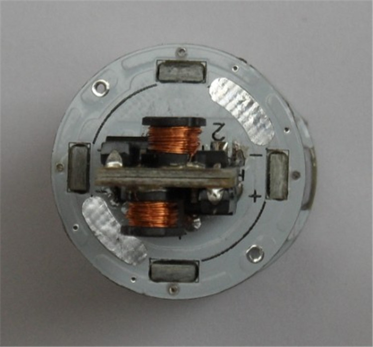 D灯 内置电动车大灯LED灯泡S2电动车灯泡BA20D双爪头直径20mm 12V CREE芯片白聚光镜面 5W