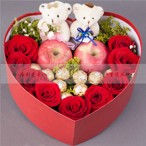 <em>三八妇女节鲜花快递</em>玫瑰花浪漫心形礼盒装 费