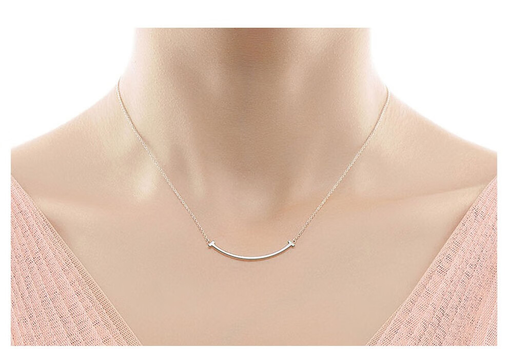 tiffany笑脸项链,tiffany笑脸耳钉 tiffany & co.蒂芙尼笑脸项链t系列18k金小微笑同款