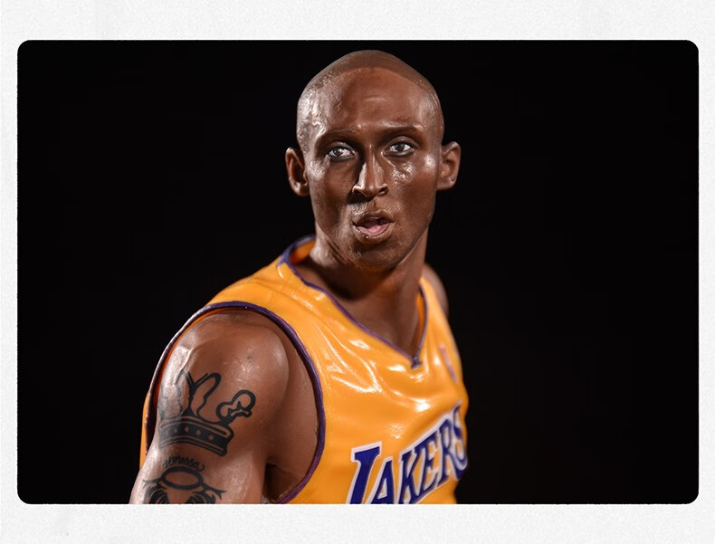 黑曼巴科比纪念品湖人kobe摆件模型公仔人偶手办周边科比34cm科比手办