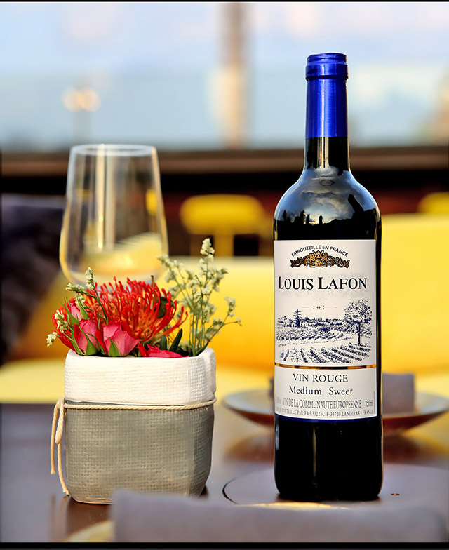 路易拉菲红酒法国原瓶进口路易拉菲半甜红葡萄