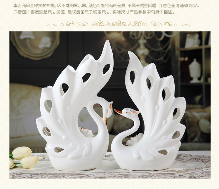 
                                        跃洋 欧式简约天鹅家居装饰品景德镇陶瓷器摆件创意礼品客厅陶瓷工艺品新婚礼物结婚礼品                
