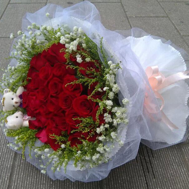 33朵红玫瑰花束 办公室恋情友情送花 成都上海北京长春吉林鲜花店同城