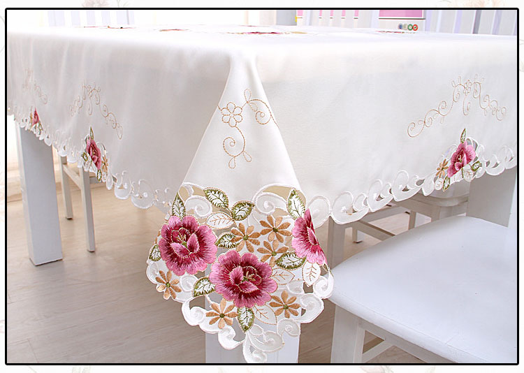 
                                        凡轩 贡缎绣花餐桌布茶几布田园台布 货号 70196 桌布 130*180cm                