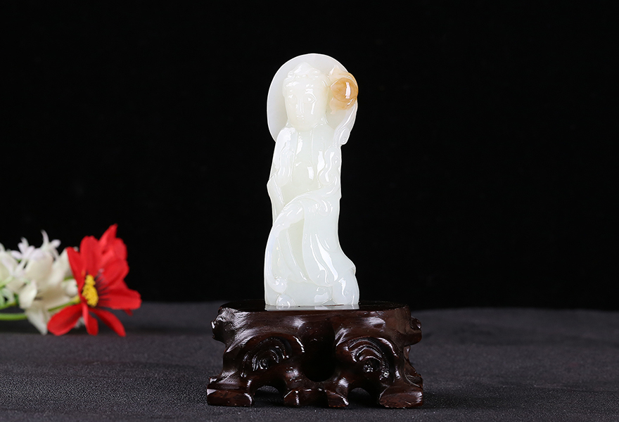 玉雕名家钱彬祥作品 和田玉白玉观音摆件重10