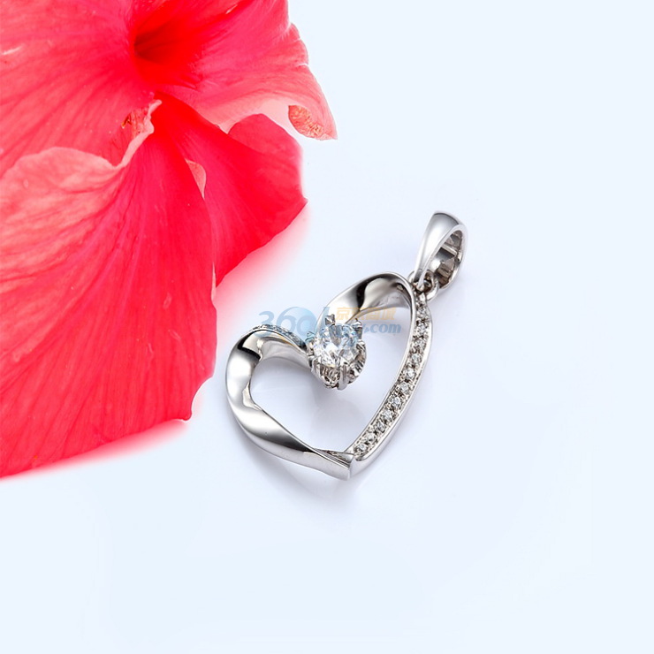 欧宝丽钻石 丘比特之心 白18K金14分钻石吊坠