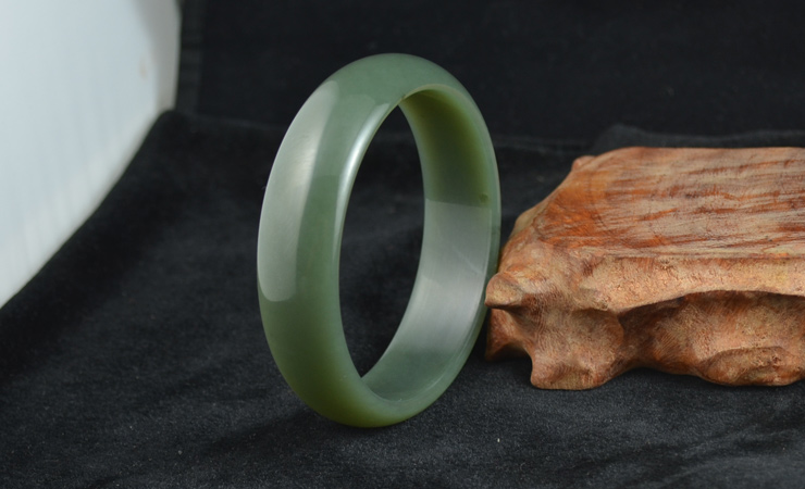 盛轩和田玉青玉籽料手镯10025 价格\/报价,评测