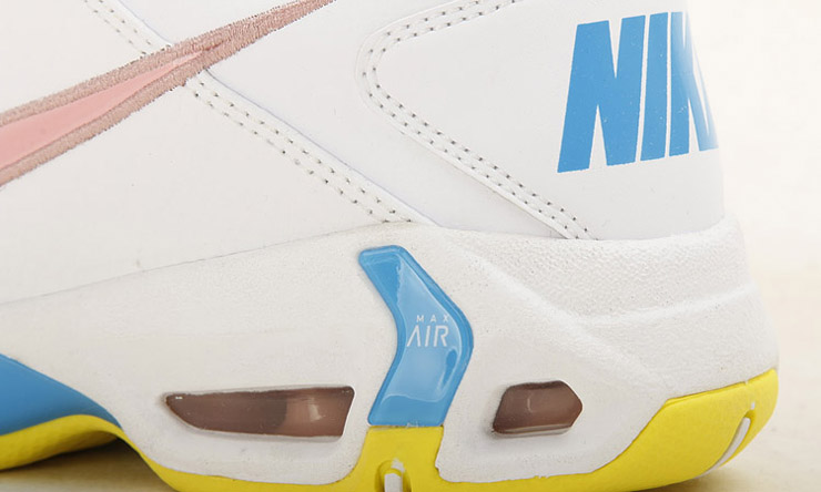 耐克/Nike <em>女士网球</em>鞋 WMNS AIR COURT DE