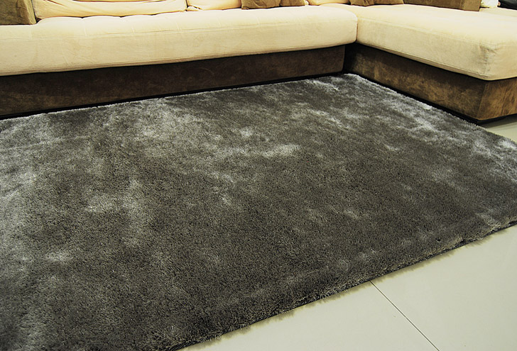 富居FOOJO 【细】韩国丝地毯 客厅卧室系列  003th-qc 黑红混 140cm*200cm