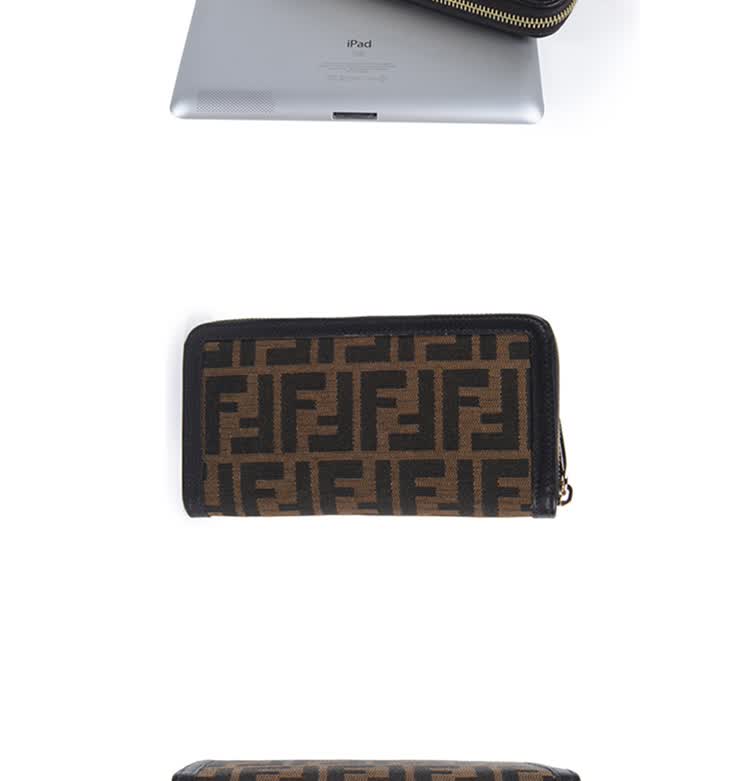 ENDI 8M0024 14AM2B D3BA0F <em>芬迪 女钱包</em>在