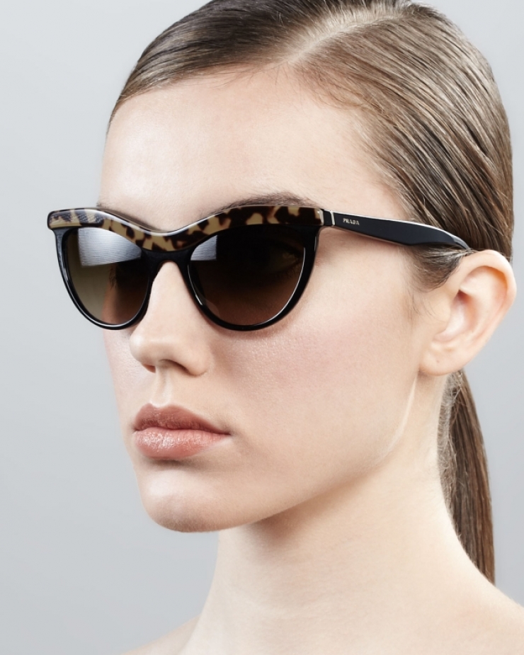 <em>普拉达</em> <em>PRADA</em> <em>女式太阳镜</em> MED HAVANA/BL