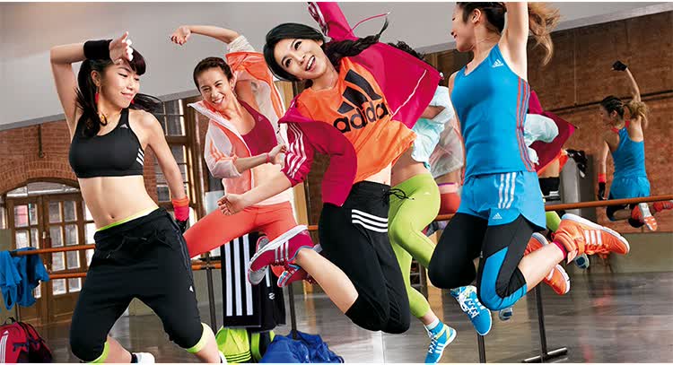<em>阿迪达斯Adidas</em>2014新款<em>女装</em>休闲<em>运动外套</em>D