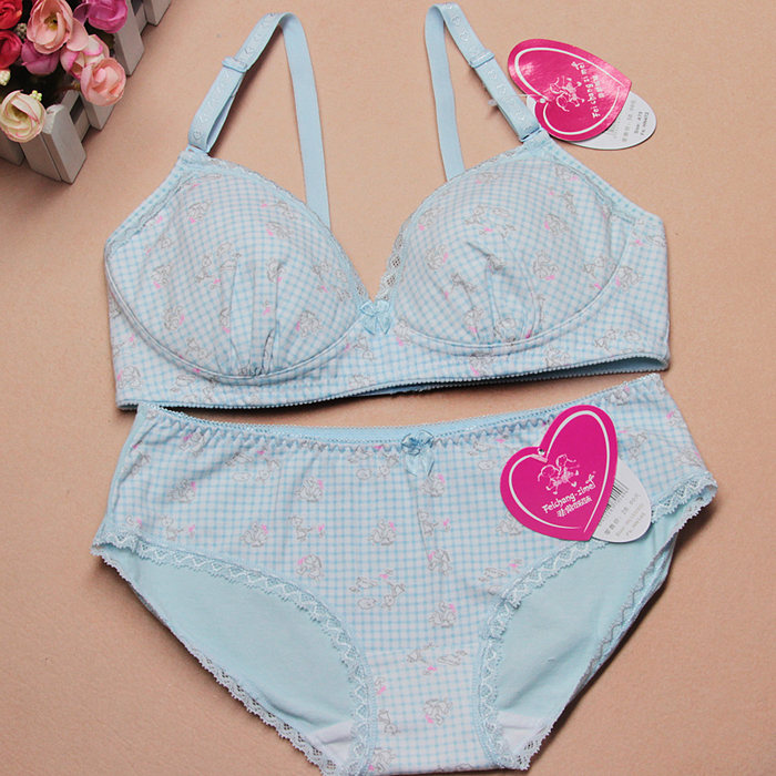 非常姊妹少女<em>文胸</em>学生内衣<em>无钢圈</em>搭扣柔软<em>夏薄</em>