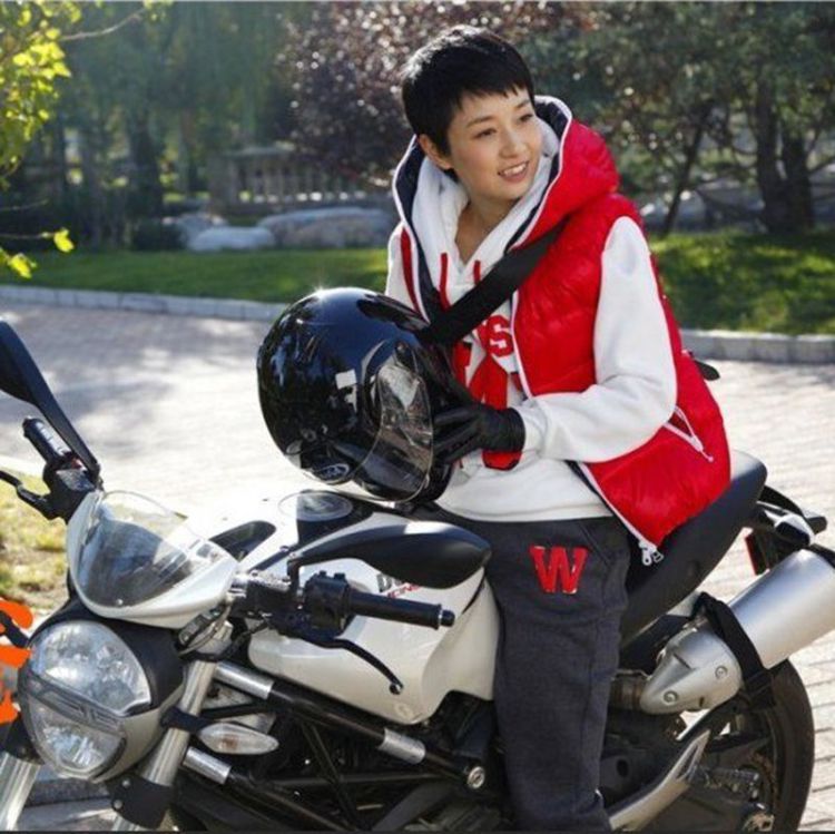 衣 小爸爸马伊璃同款修身羽绒棉马甲 <em>李三妹</em>连