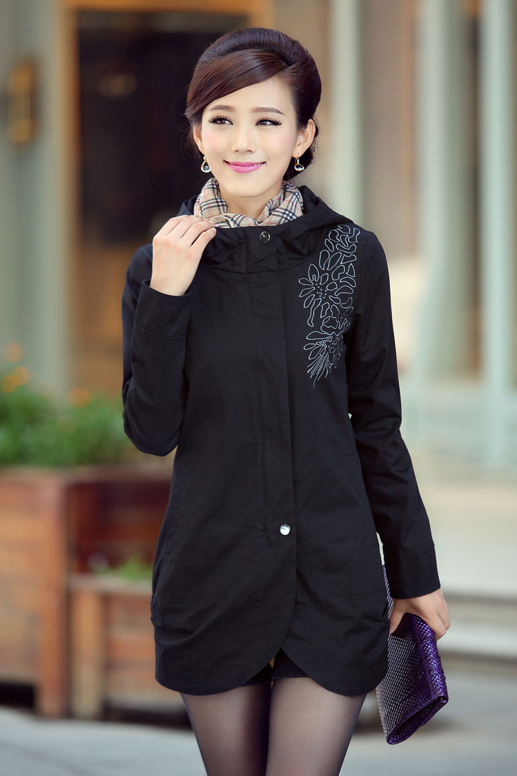 2013新款女装秋冬款女职业装胸前绣花休闲风