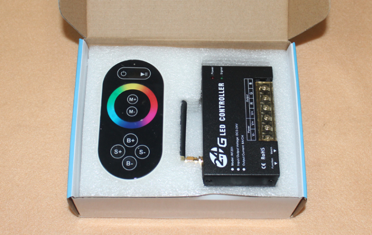 
                                        创华星无线大功率 RGB LED控制器灯条灯带洗墙灯 触摸遥控器 DC5-24V                