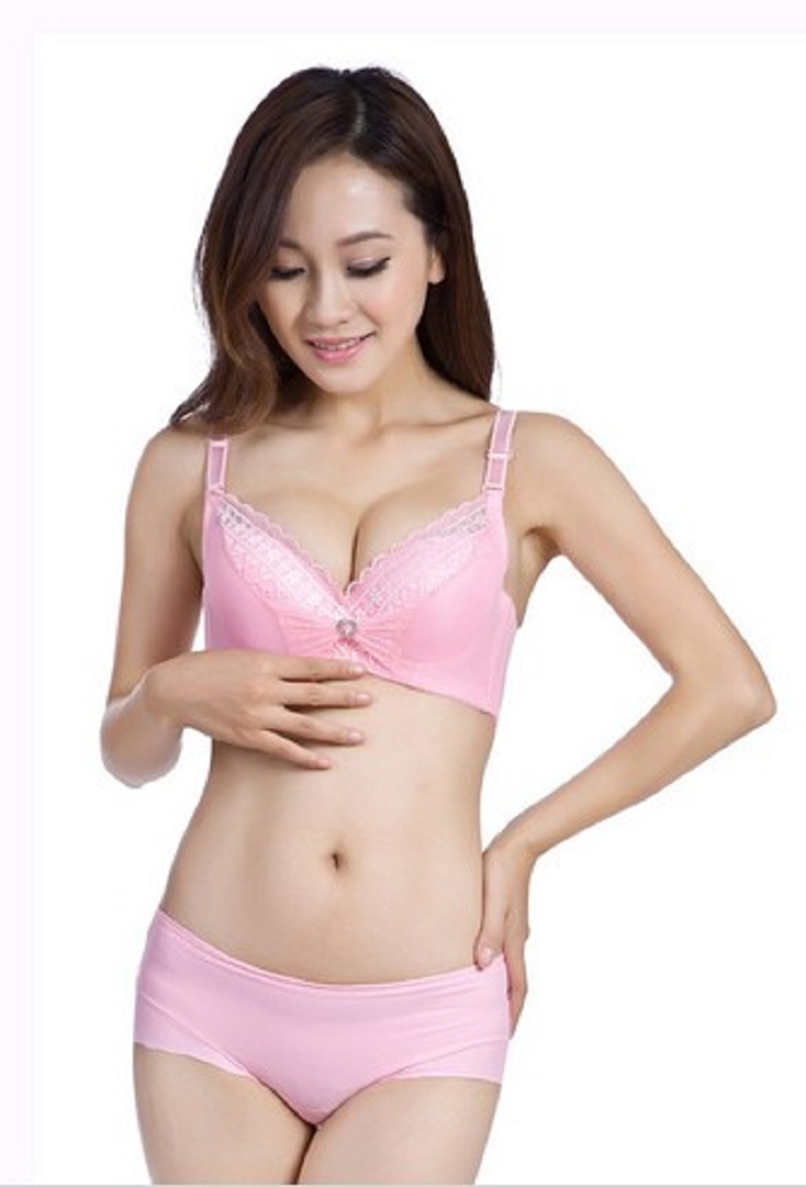 调整型<em>文胸</em> 鸡心刺绣丝滑<em>加厚聚拢胸罩</em> 豆沙色