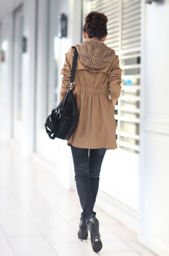 荷香艺梦新款30-<em>40岁</em>中年<em>女装</em>风衣女2013新款