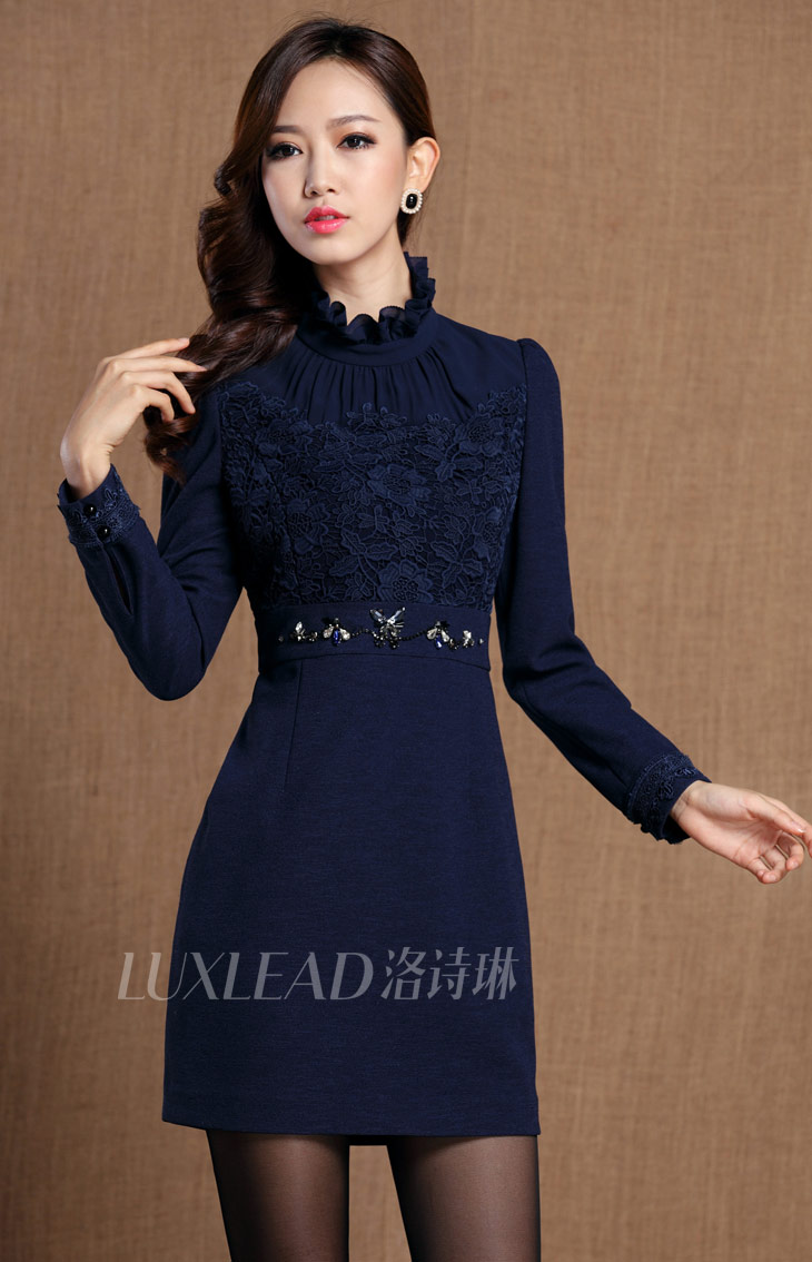 LUXLEAD洛诗琳秋冬新品水溶蕾丝拼接修身长