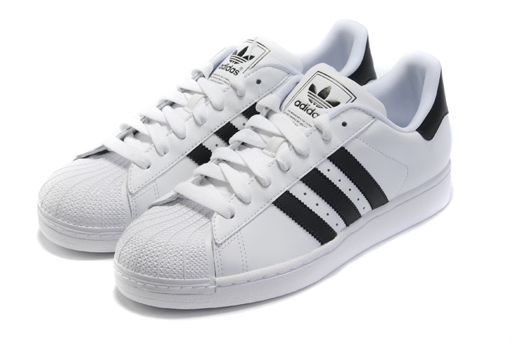 <em>Adidas</em> <em>阿迪达斯三叶草</em>男<em>女鞋</em>低帮黑白经典板