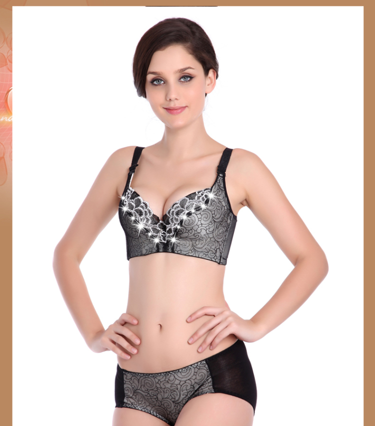 钻倾世皇妃女士内衣刺绣深V聚拢调整型<em>文胸</em>在