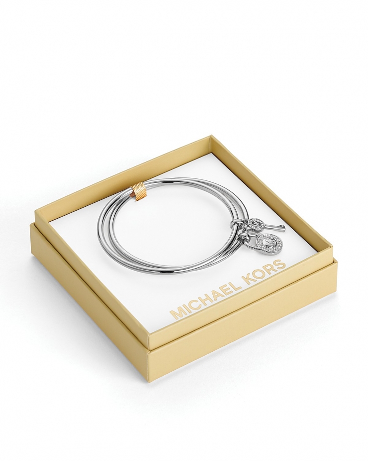 5〃 diameter * no closure * set of 2 bangles in gift box * pave