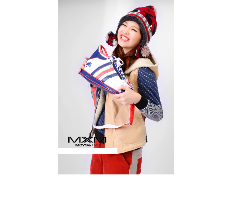 木村原宿 正品牌个性<em>斜挎</em>包<em>八妹</em>同款鞋子单肩