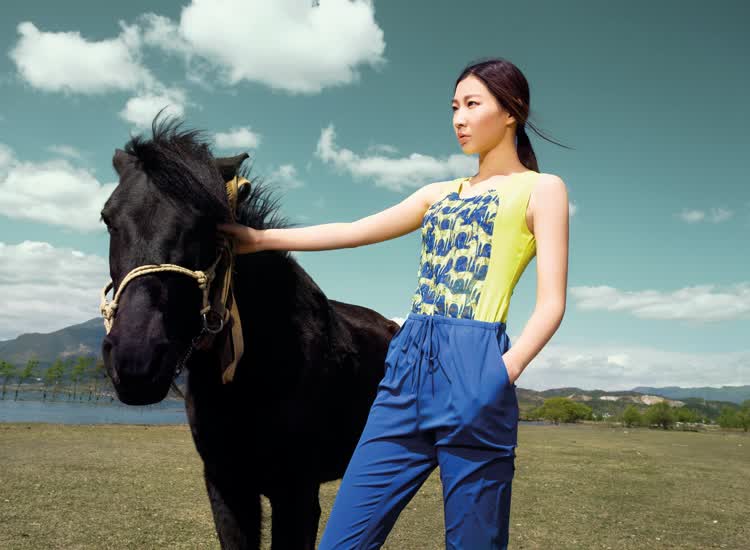 detree<em>地树</em> 2014新款<em>女装</em>夏装碳化印花撞色抽