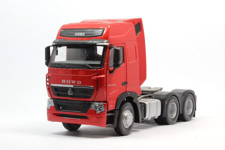 中国重汽豪沃T7H集装箱 工程车卡车模型 原厂