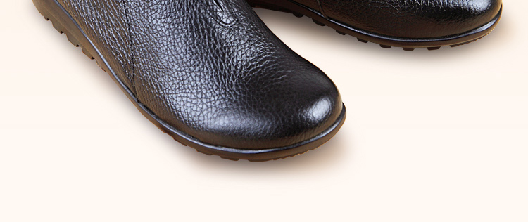 妈妈鞋子真皮防滑软底平底鞋中年单鞋舒适大码