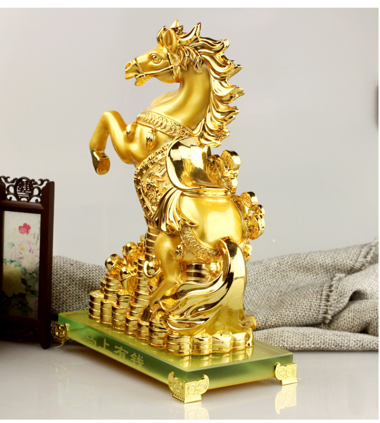 
                                        聚善缘 风水马工艺摆件 马上发财 马上有钱  马年吉祥物 开业礼品 马摆件 土豪金马28*16*40                