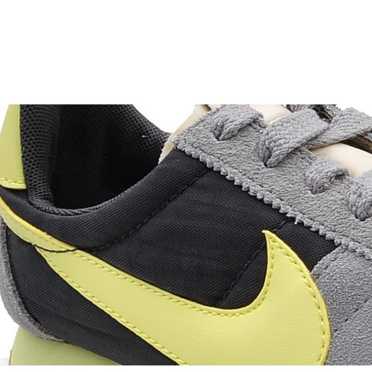 <em>耐克</em>(<em>Nike</em>)2013新款<em>女子阿甘跑步鞋</em>555258-4